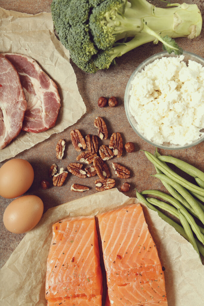 healthy food ingredients rustic table - „Wspieramy każdego w odkrywaniu i rozwijaniu swojego potencjału, by żyć pełnią życia”